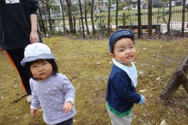 春がやってきました🌷(0歳児)