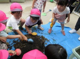 トマトを植えたよ🍅（３歳児）